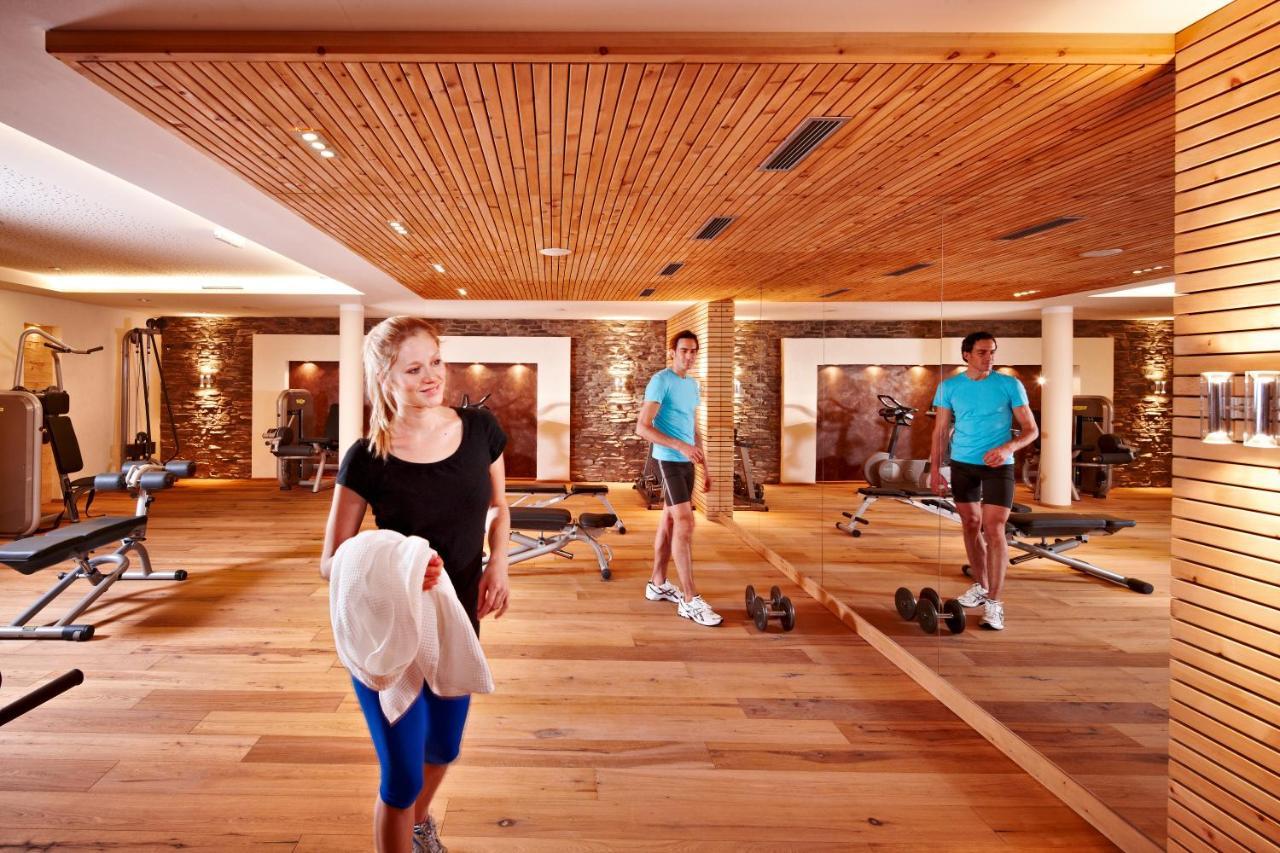 Hotel Berghof Crystal Spa & Sports Tux Dış mekan fotoğraf